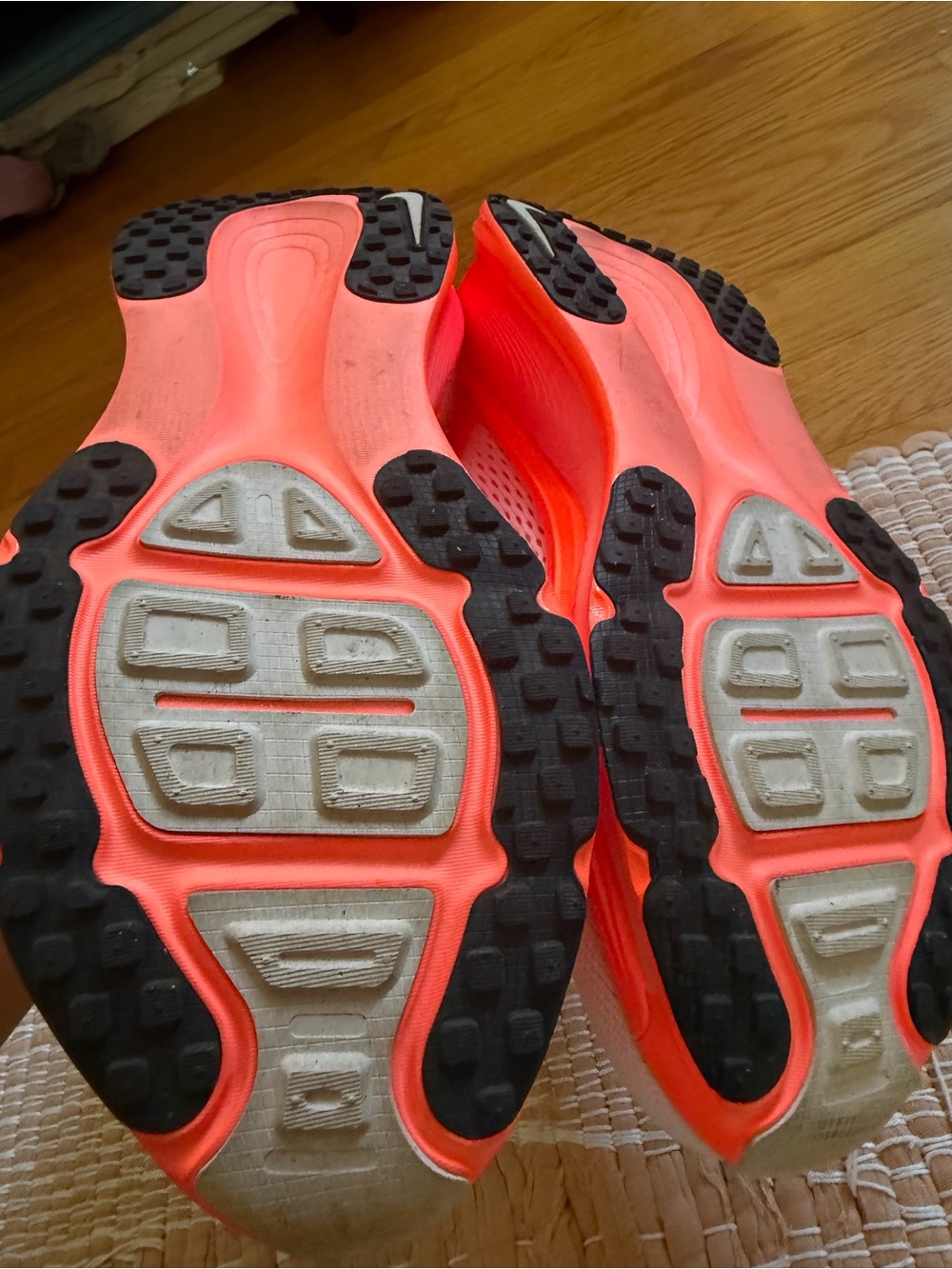 Nike Vomero 18 - Picture 6 of 7